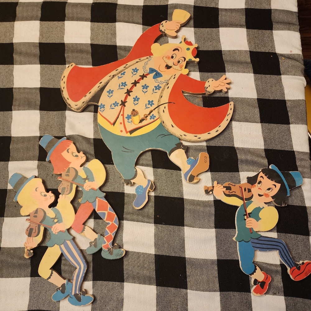 VINTAGE MOTHER GOOSE PIN-UPS #239 OLD KING COLE FIDDLERS THREE Dolly Toy Company
